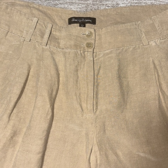 12 Tommy Bahama Linen and Silk khaki shorts women's - Picture 2 of 4